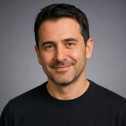 Marcus Reed, Senior Tech Editor